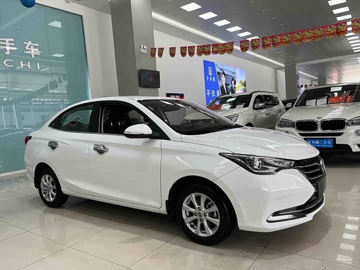 Фото 3 - Changan Alsvin