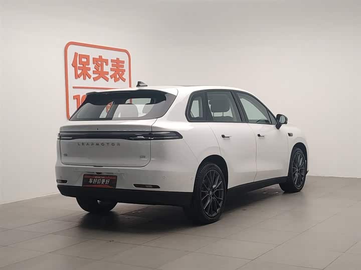 Фото 2 - Leapmotor C10