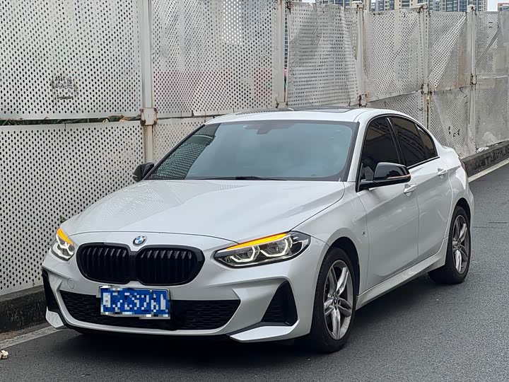 Фото 1 - BMW 1 Series