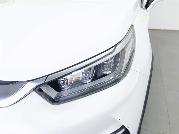 Фото 7 - BYD Yuan Pro