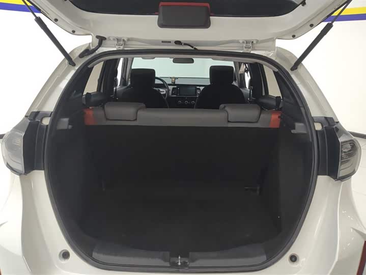 Фото 4 - Honda Life