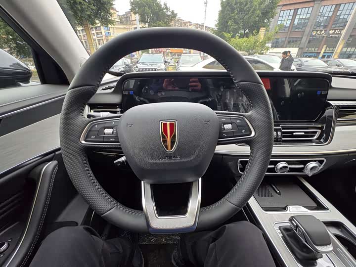 Фото 4 - Hongqi HS5