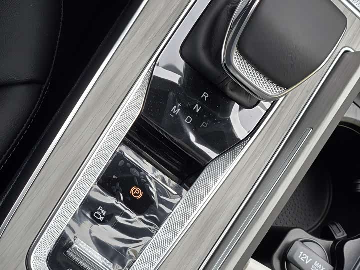 Фото 7 - Hongqi HS5