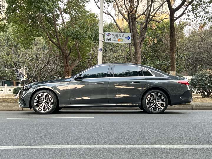 Фото 6 - Mercedes-Benz E-Class Hybrid