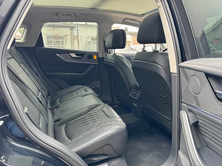 Фото 7 - Hongqi HS5