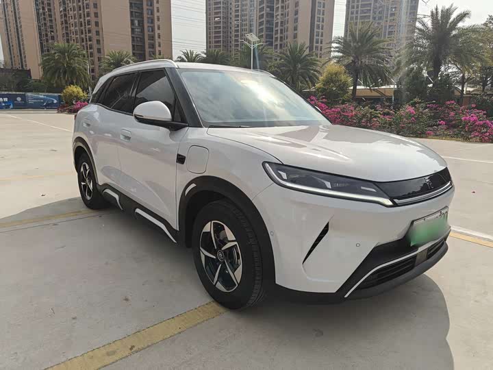 Фото 2 - BYD Yuan Up