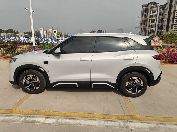 Фото 5 - BYD Yuan Up