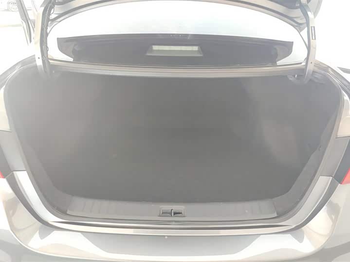 Фото 4 - Nissan Sylphy