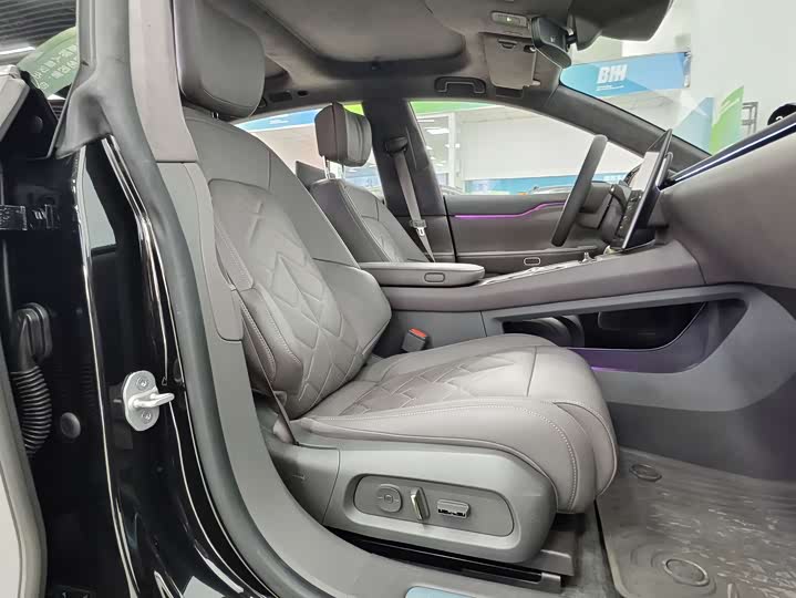 Фото 8 - Nio ET7