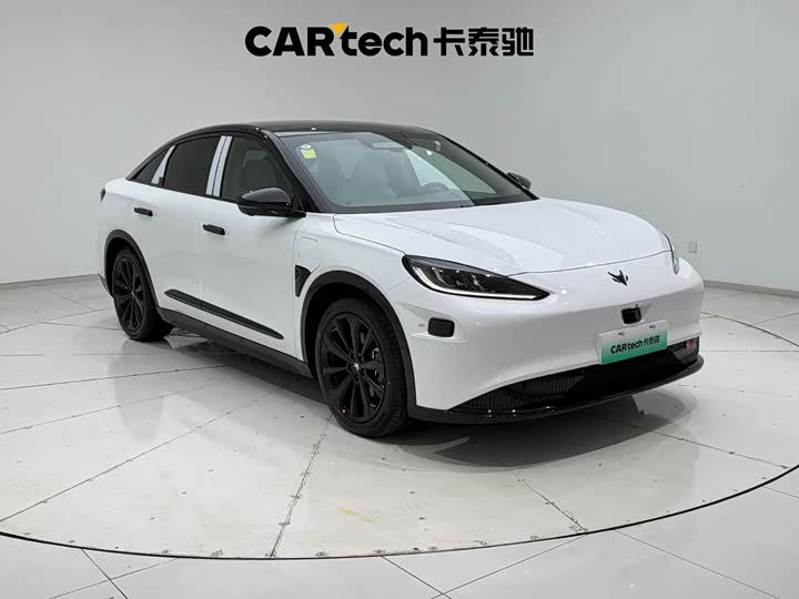Фото 4 - BAIC Arcfox Alpha S6