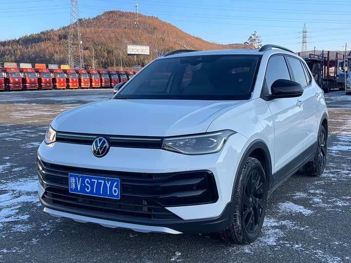 Фото 1 - Volkswagen Tharu