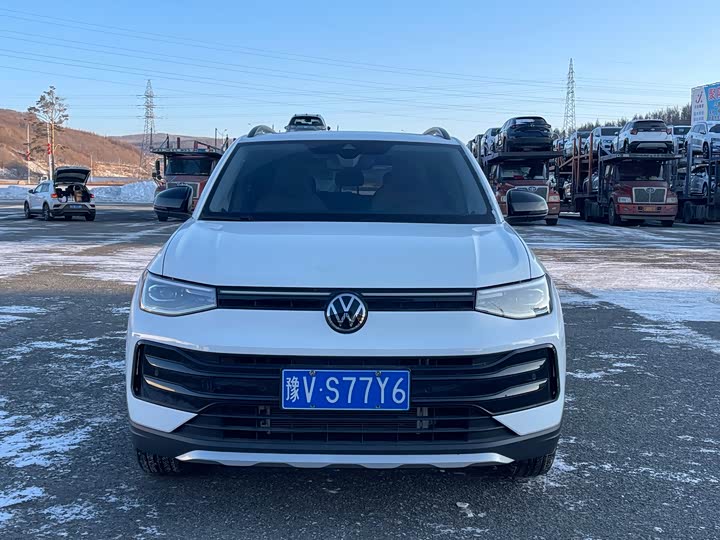 Фото 2 - Volkswagen Tharu