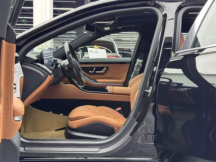 Фото 6 - Mercedes-Benz Maybach S-Class