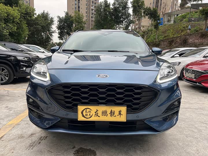 Фото 2 - Ford Escape