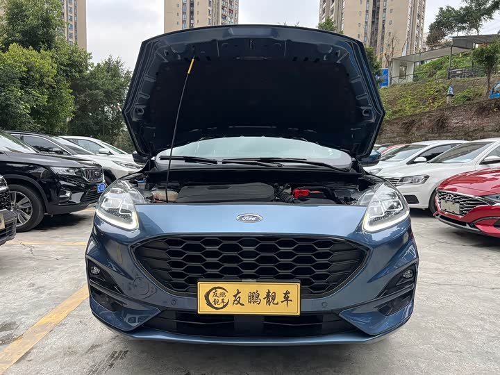 Фото 4 - Ford Escape