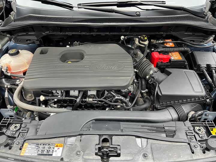 Фото 5 - Ford Escape