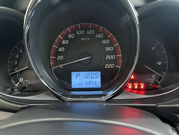 Фото 7 - Toyota Vios