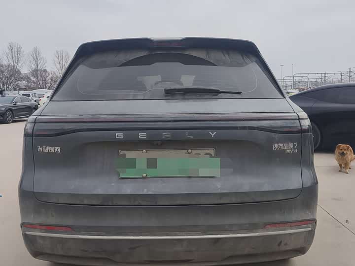 Фото 8 - Geely Galaxy Starship 7