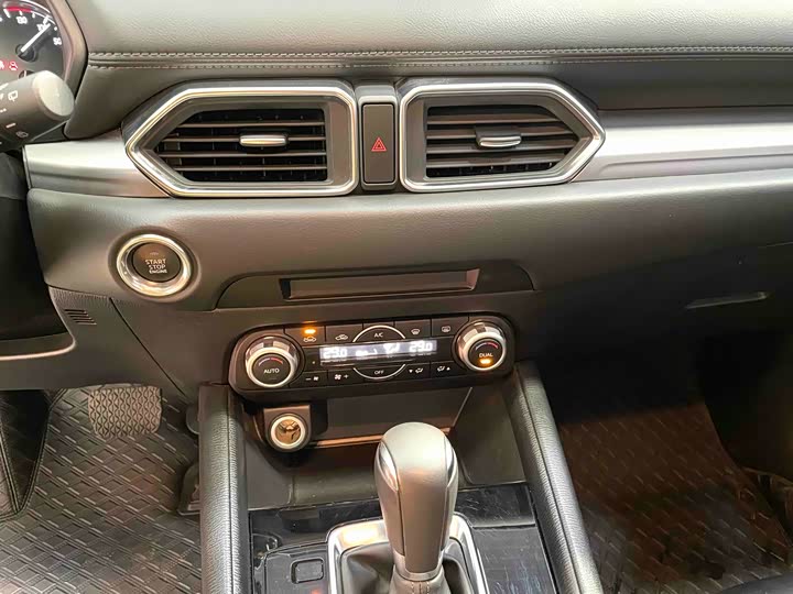 Фото 7 - Mazda CX-5