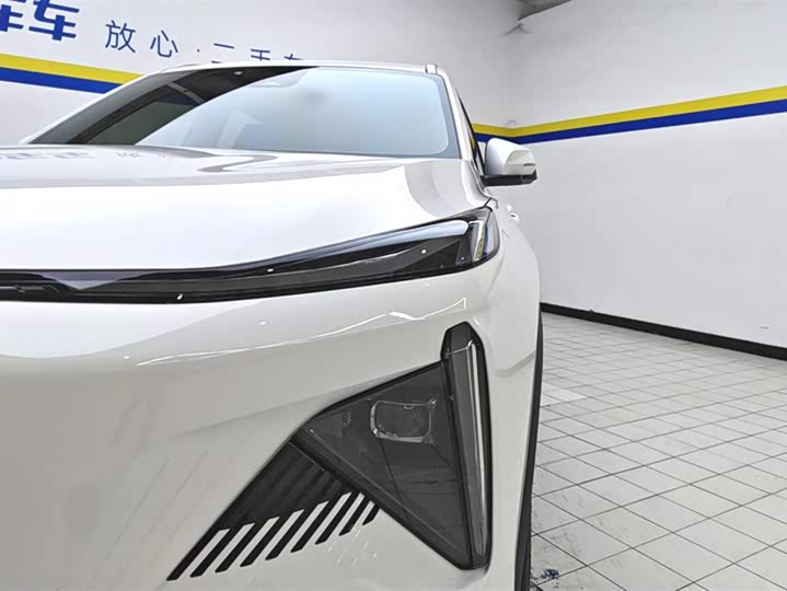 Фото 5 - Geely Galaxy L7