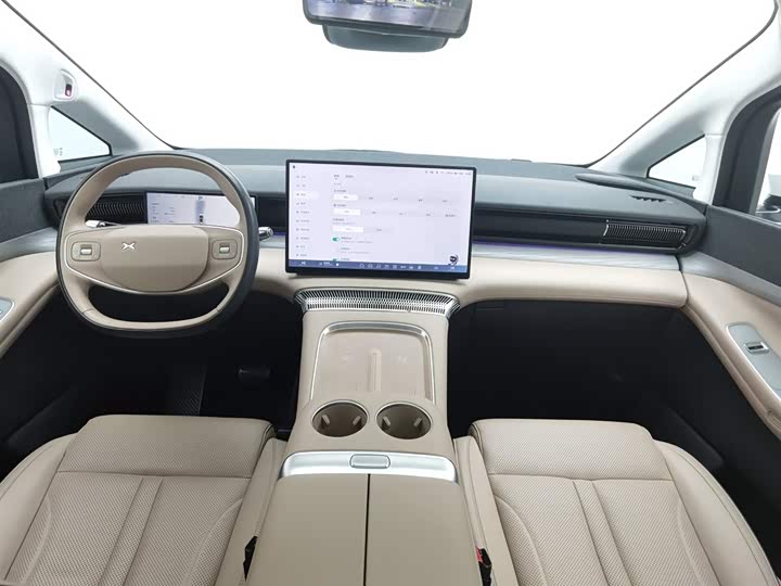 Фото 5 - XPeng X9