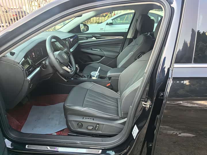 Фото 9 - Volkswagen Passat