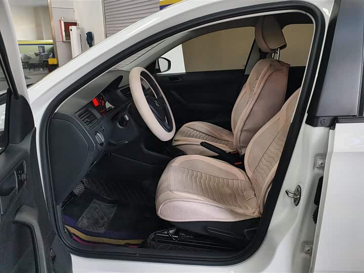 Фото 9 - Volkswagen Santana