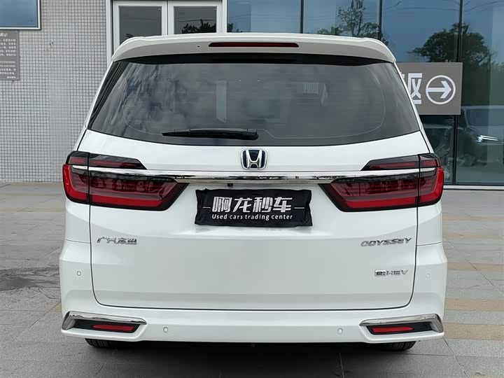 Фото 8 - Honda Odyssey