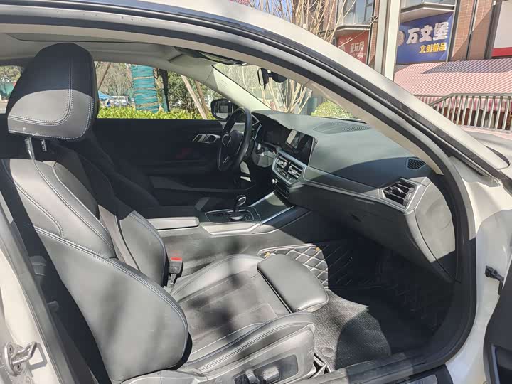 Фото 8 - BMW 2 Series