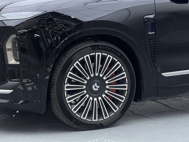 Фото 7 - Nio ES8