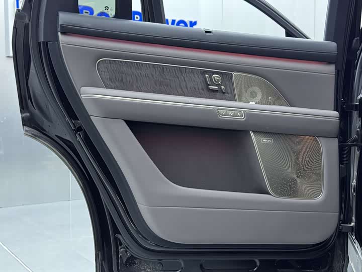 Фото 8 - Nio ES8