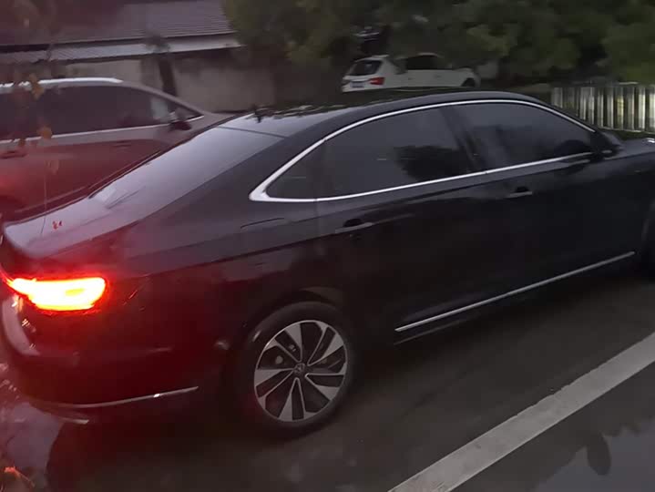 Фото 3 - Volkswagen Passat