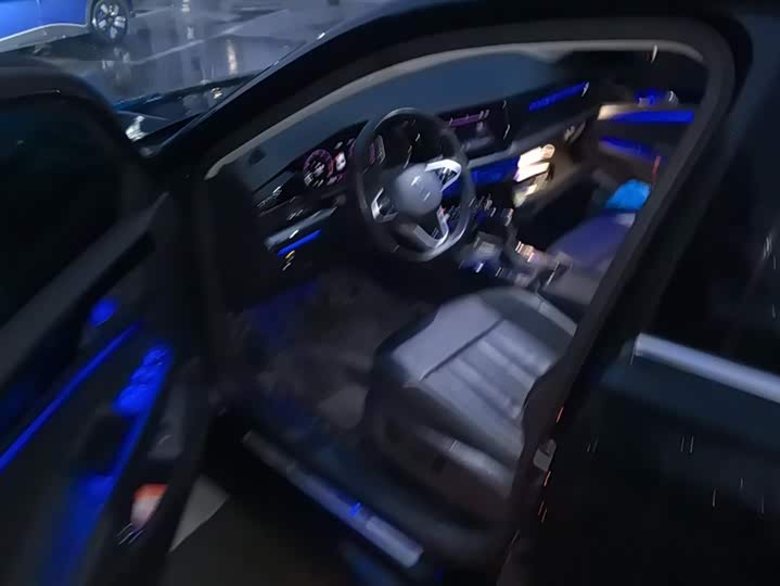 Фото 9 - Volkswagen Passat