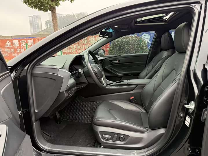 Фото 4 - Toyota Avalon