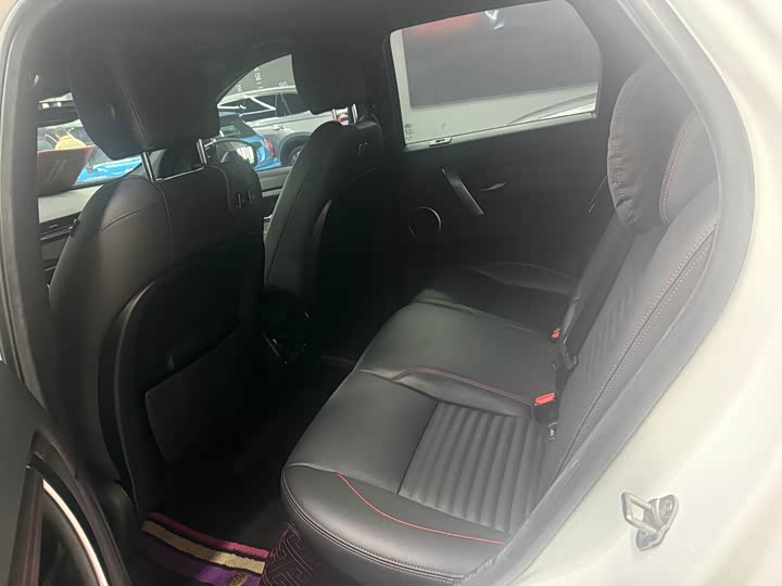 Фото 5 - Land Rover Discovery Sport