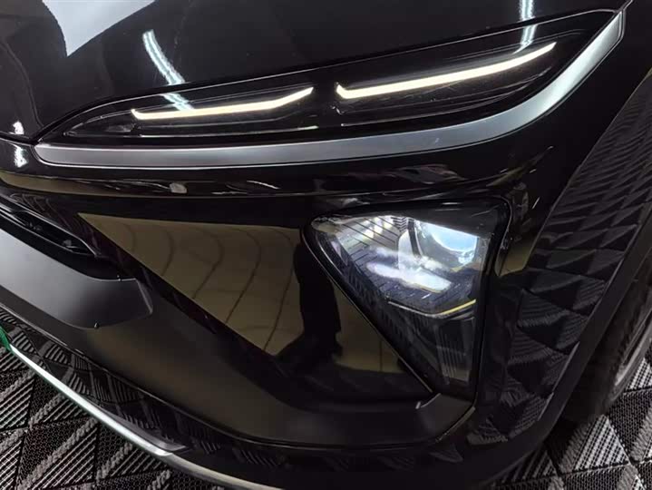 Фото 7 - Nio ES6