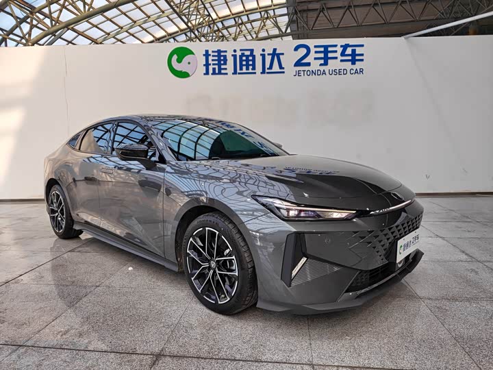 Фото 7 - Changan UNI-V Hybrid