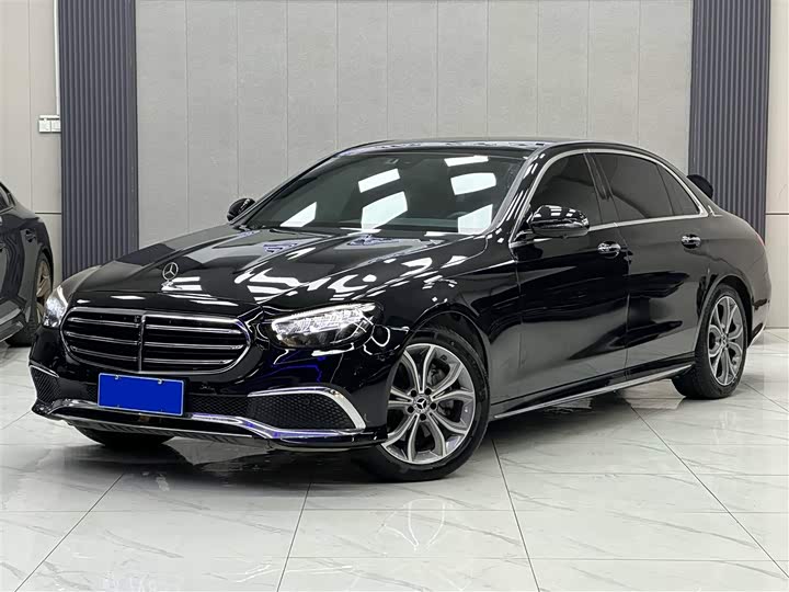 Photo 1 - Mercedes-Benz E-Class