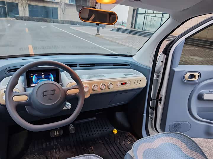 Фото 9 - Bestune Pony