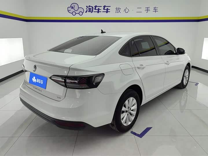 Фото 3 - Volkswagen Lavida