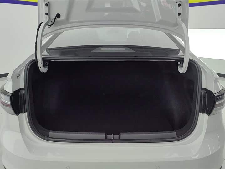 Фото 4 - Volkswagen Lavida