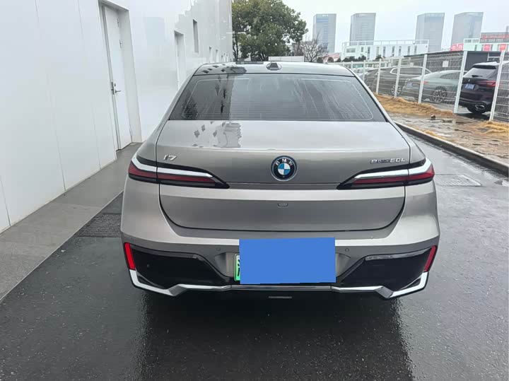 Фото 7 - BMW i7