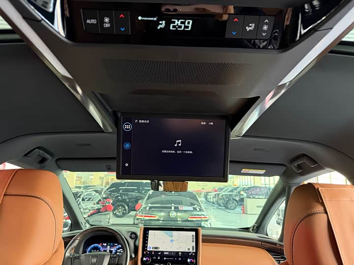 Фото 9 - Toyota Vellfire