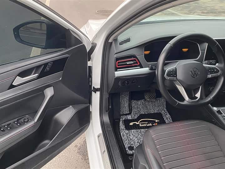 Фото 7 - Volkswagen Lavida