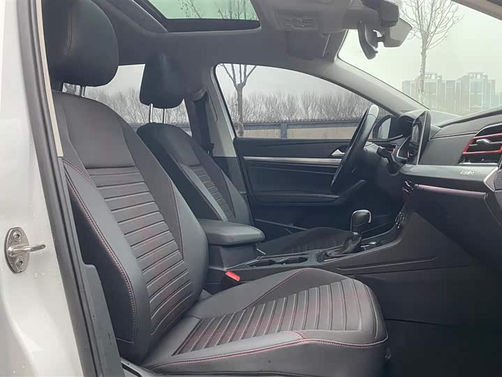 Фото 8 - Volkswagen Lavida