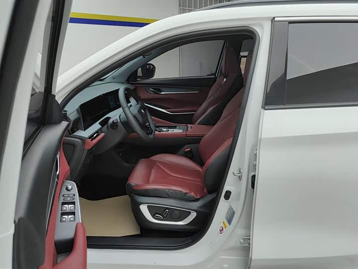 Фото 9 - Changan CS75 Plus