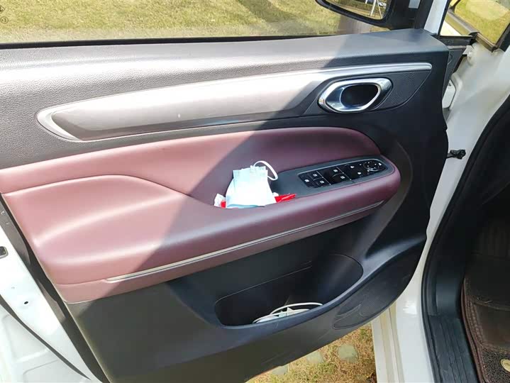 Фото 7 - GAC Trumpchi M6