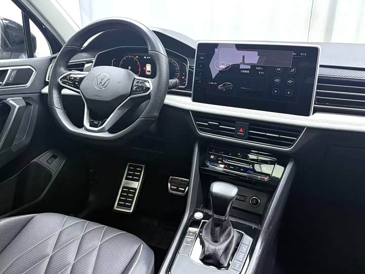 Фото 6 - Volkswagen Tiguan L Pro