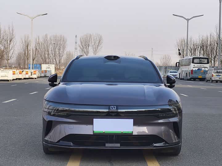 Фото 2 - Zeekr 007 GT