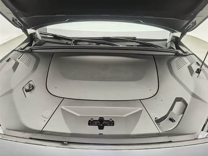 Фото 6 - BAIC Arcfox Alpha T5